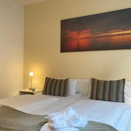 Sandwall 72 Eg Apartament *